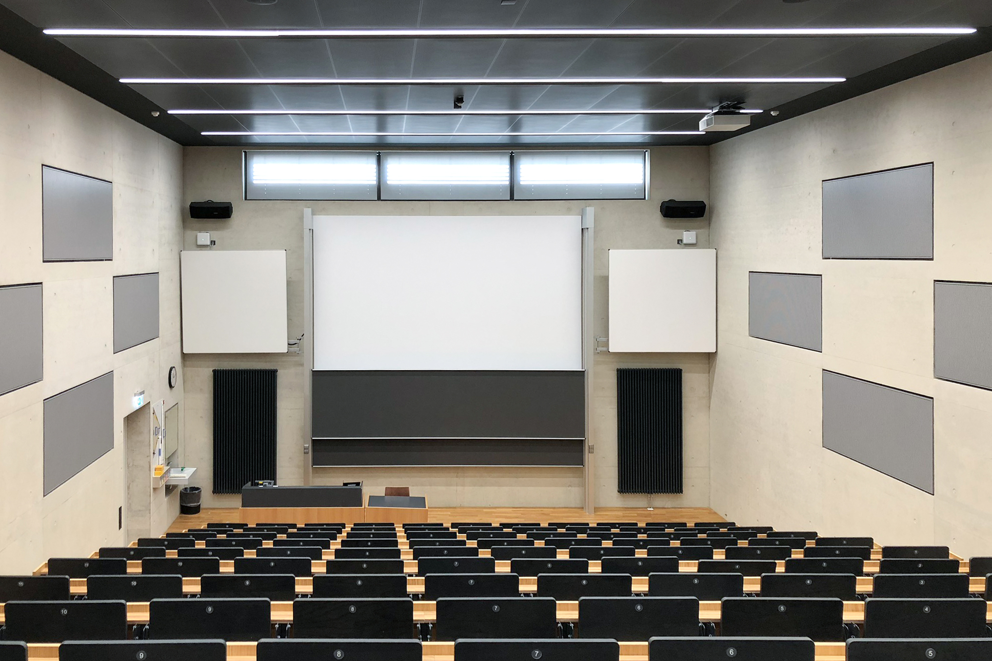 Hörsaal-Tafelanlagen mit Projektionsflächen TU Bremen